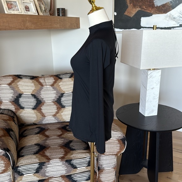 Athleta North Point Rashguard - Picture 9 of 13